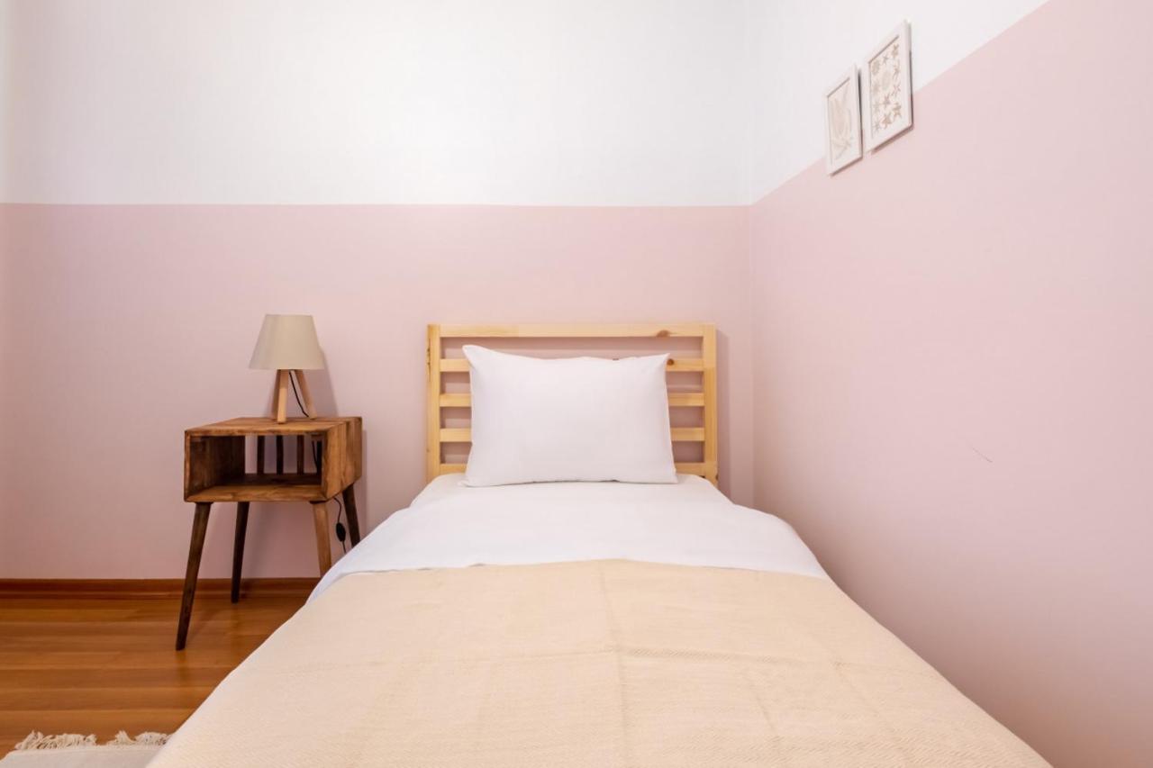Апартаменты Comfy Flat Near Popular Attractions In Sisli Стамбул Экстерьер фото